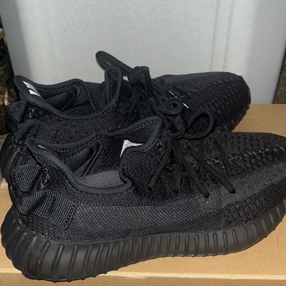 YEEZY